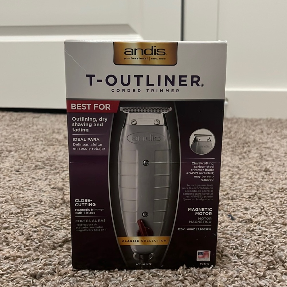 Andis Professional hair clippers. T-Outliner Corded Trimmer. Gray color. New!